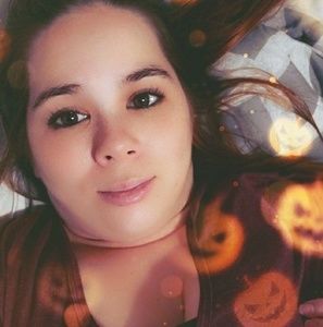 Meet your Posher, Clarissa